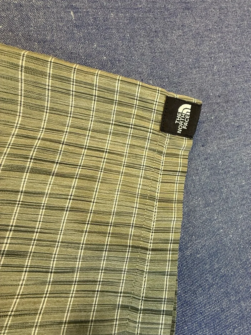 The North Face Men’s Gray Plaid Short-Sleeve Button-Down Shirt